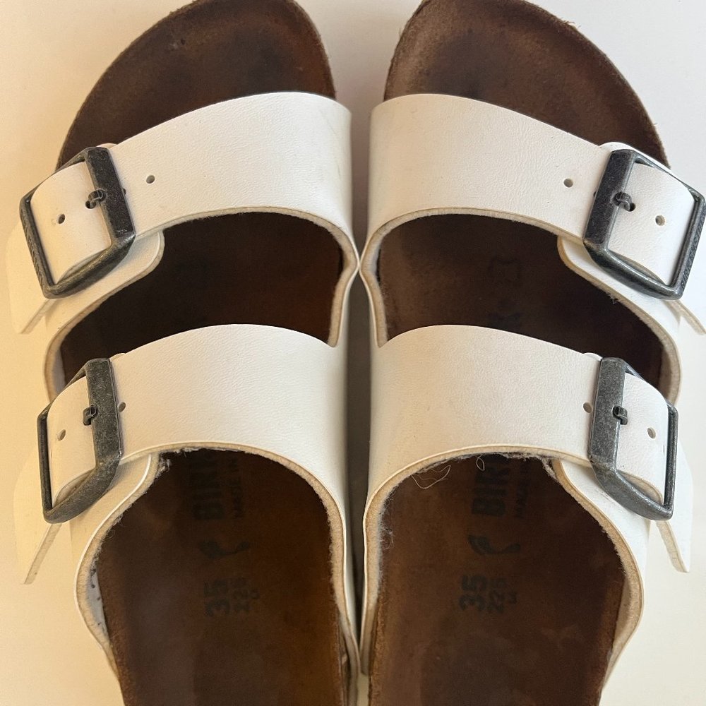 White Arizona Birkenstocks Size 35 Girls